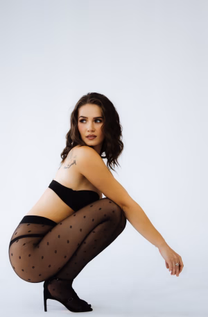 Izabela  Drewek - Gallery Image 3