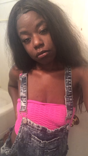 Cinthia Richardson - Gallery Image 6