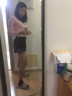 chloe lee - Gallery Image 3