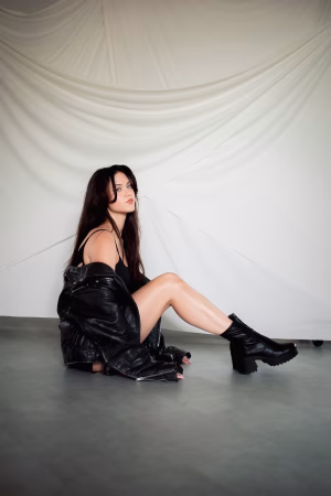 Alexis Archer - Gallery Image 4