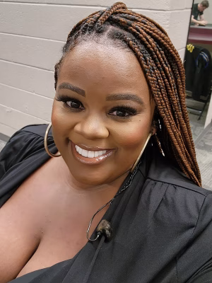 Sara Williams - Project Casting Gallery Image 3 Sara Williams - Gallery Image 3