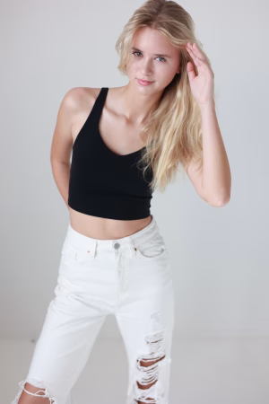 Geneva Reynolds - Gallery Image 7