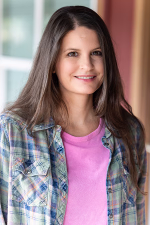 Danielle Smythe - Project Casting Gallery Image 5 Danielle Smythe - Gallery Image 5