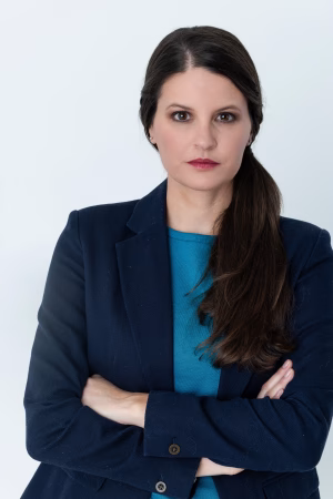 Danielle Smythe - Project Casting Gallery Image 4 Danielle Smythe - Gallery Image 4