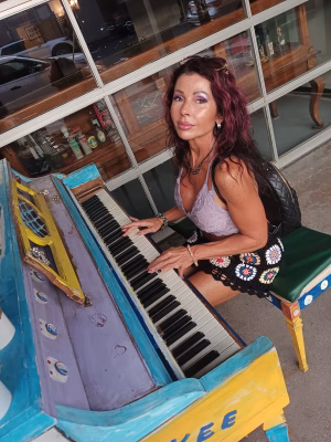 Shay Reichert - Project Casting Gallery Image 11 Shay Reichert - Gallery Image 11