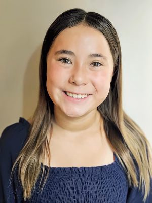 Hannah Barry - Gallery Image 4