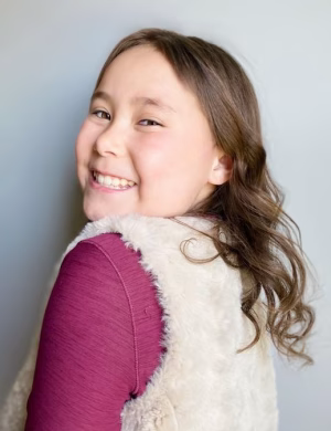 Hannah Barry - Gallery Image 6