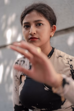 Sakshi Mer - Gallery Image 1