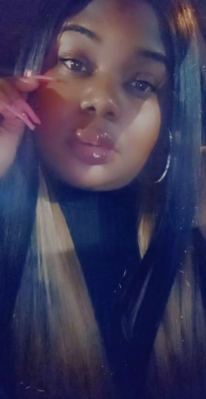 Tia Harris - Gallery Image 1