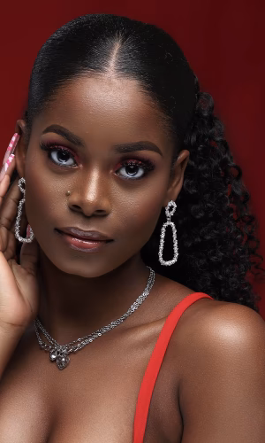 Tanya Donavan - Gallery Image 3