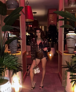 India Jazell - Gallery Image 3