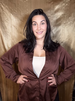 Adriana Ruiz - Project Casting Gallery Image 2 Adriana Ruiz - Gallery Image 2