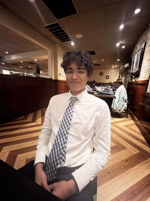 Alex De Los Santos - Gallery Image 1