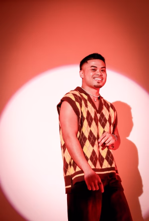 Ronsen Carinio - Gallery Image 1