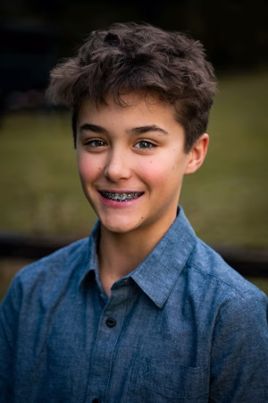 Max Bones - Gallery Image 1