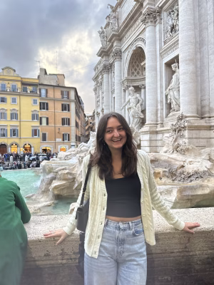 Julia Ochalla - Gallery Image 2