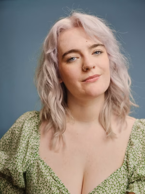 Caitie Hanlon - Gallery Image 1