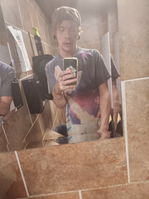 Myles Chesmore - Gallery Image 4