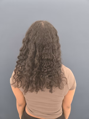 Stephanie Mbi - Gallery Image 4