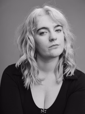 Caitie Hanlon - Gallery Image 9