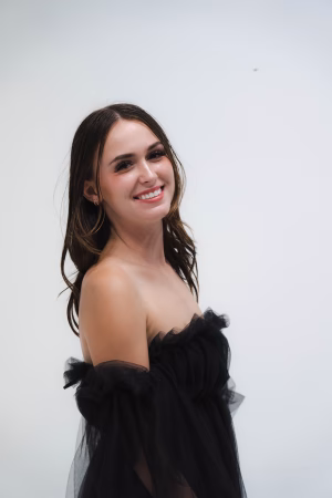 Abigail Schultz - Gallery Image 13