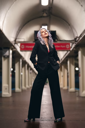 Christina Neubauer - Gallery Image 7