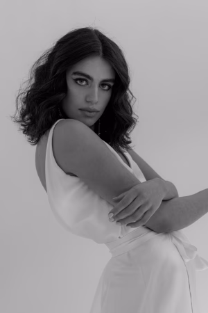 Aline D - Gallery Image 6