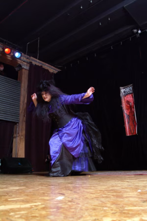 Elyse Reardon - Project Casting Gallery Image 5 Elyse Reardon - Gallery Image 5