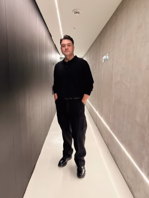 Dian Squire - Gallery Image 1