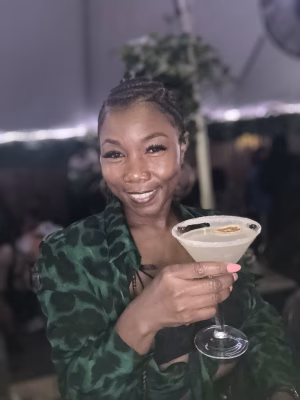 Bianca McManus - Gallery Image 1