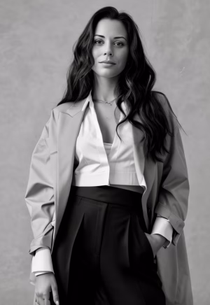 Holly Shirley - Gallery Image 6