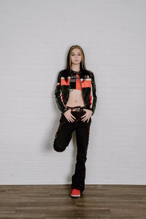 summer McNichol - Gallery Image 1