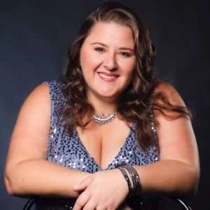 Alicia Britt - Gallery Image 6