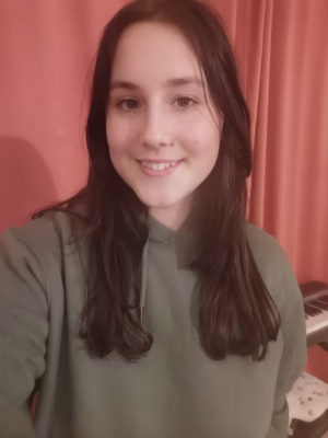 Indi Norton - Project Casting Gallery Image 4 Indi Norton - Gallery Image 4