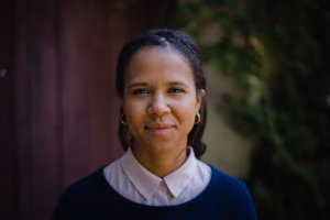 Linda Thompson - Gallery Image 2