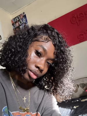 Ruby Moët - Gallery Image 8