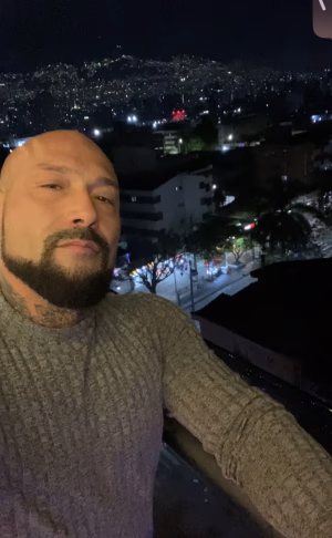 London Wulfe - Gallery Image 3