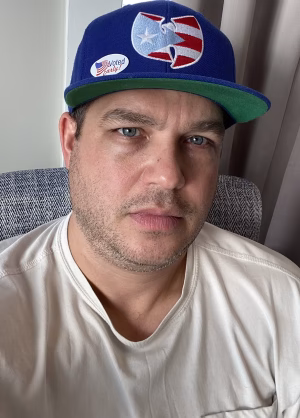 Jay Weichun - Gallery Image 1