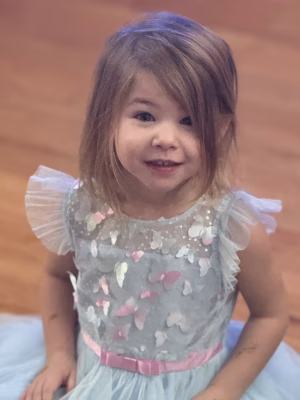 Eve Kalush - Gallery Image 1