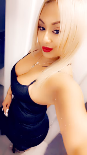 Celia Elizarraras - Gallery Image 1