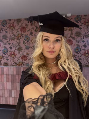 Ashleigh Rayner - Gallery Image 9