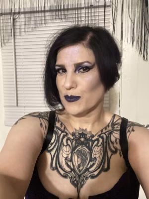 Elyse Reardon - Project Casting Gallery Image 8 Elyse Reardon - Gallery Image 8