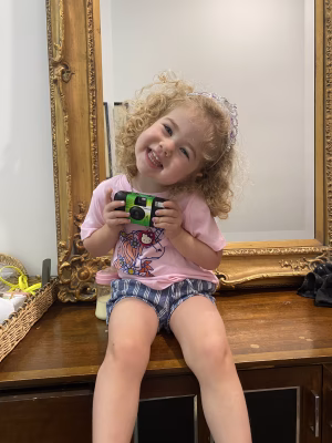 Chloe Locke - Gallery Image 3