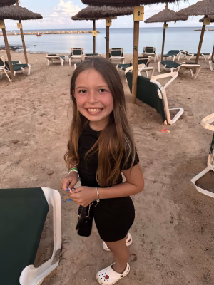 Ella Edwards - Gallery Image 6