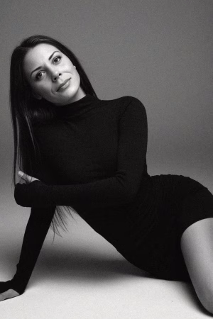 Holly Shirley - Gallery Image 5