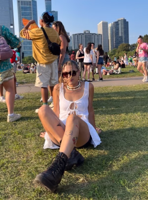 Avery Nowosielski - Gallery Image 1