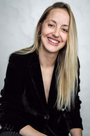 Krista Larsen - Gallery Image 3