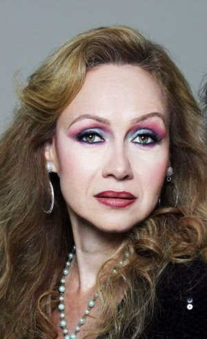 Magda Rodriguez Lupeschi - Gallery Image 7