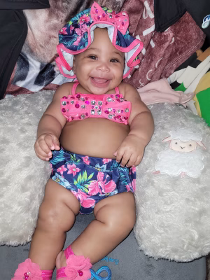 De’Zire  Holley - Gallery Image 10