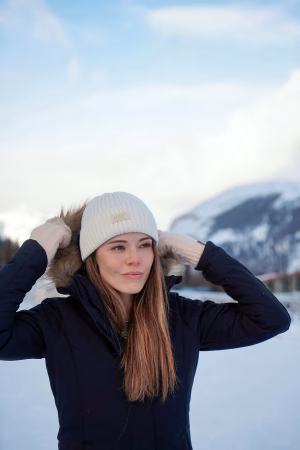 Elle Corrigan - Gallery Image 4